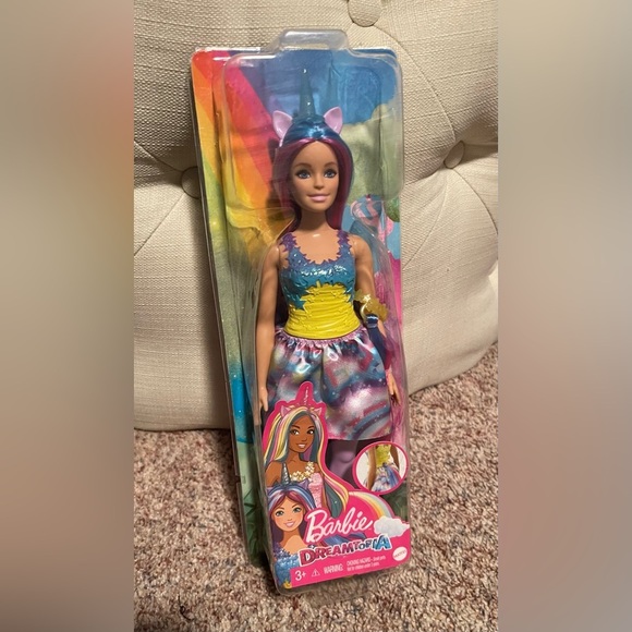 Barbie Dreamtopia Doll - Picture 1 of 2